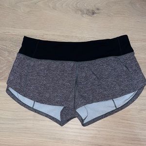 SIZE 4 Lululemon shorts